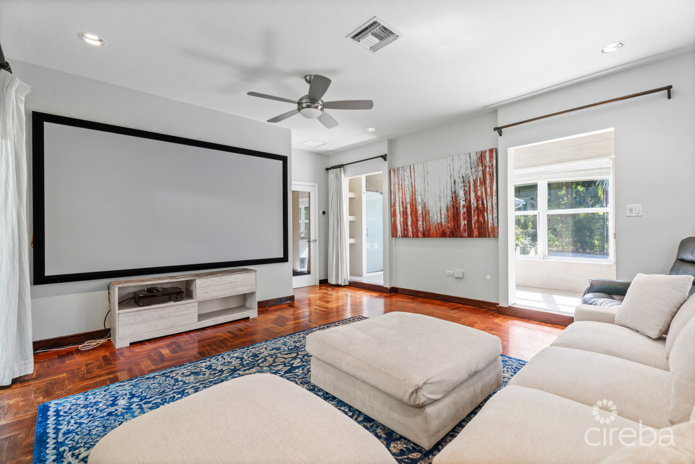 Jacaranda Court 35, South Sound Home