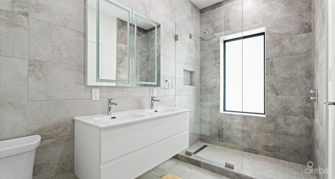 Bahia #6 (south Sound 3 Bed / 3.5 Bath Modern Townhouse)