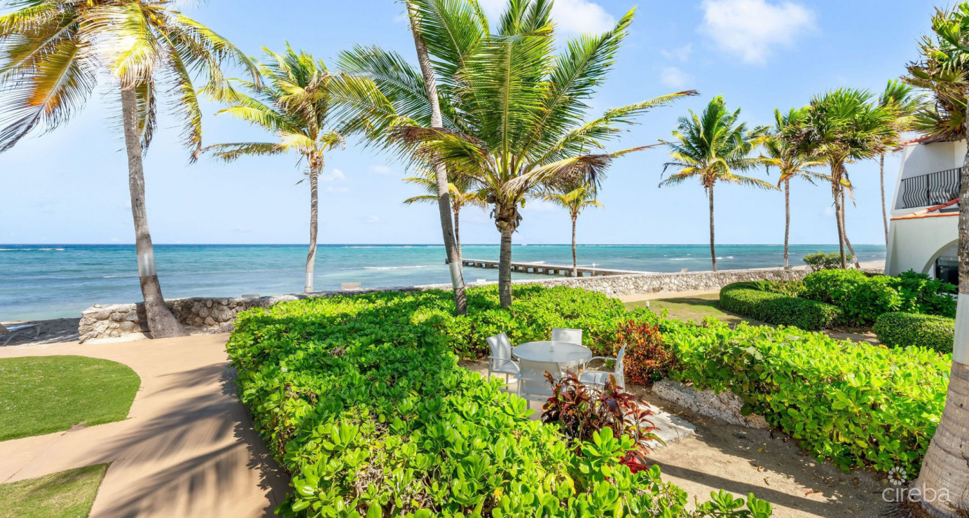 Beachfront #22 Villas Pappagallo