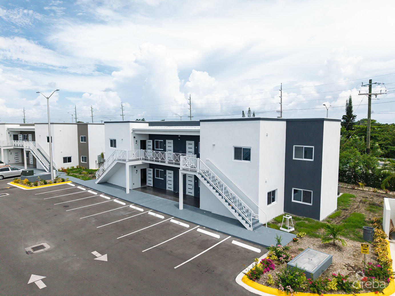 2 Bedroom Condo In Yarl