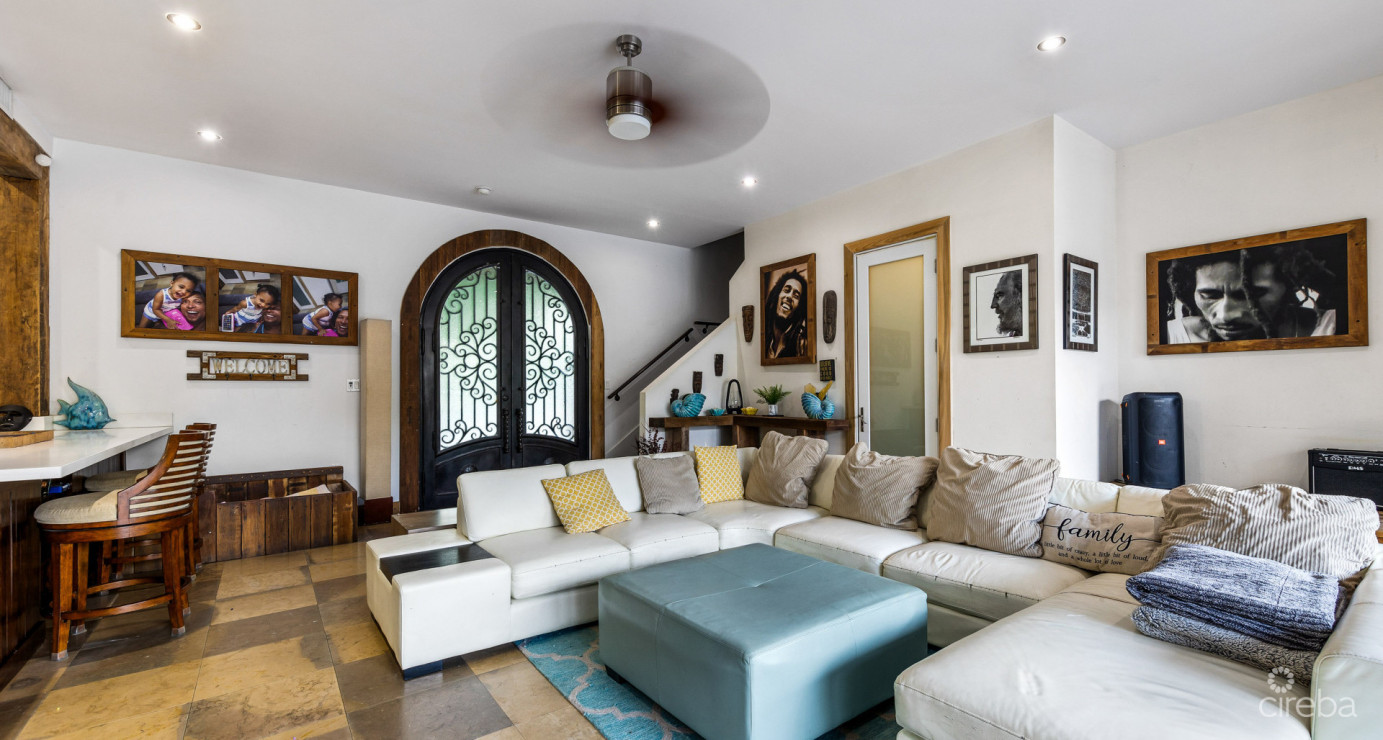 Savannah 3 Bed/3.5 Bath Charming Cottage Home With Income Producing Unit