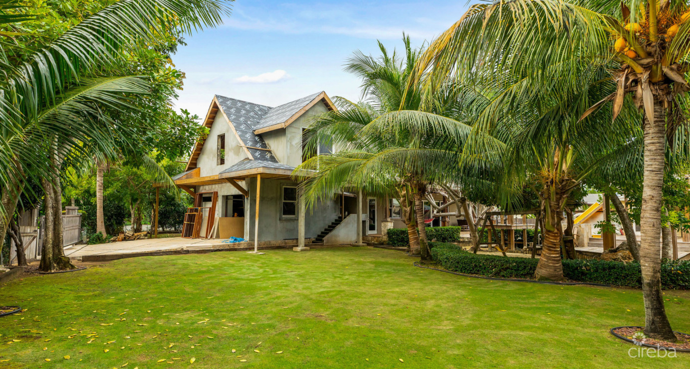 Savannah 3 Bed/3.5 Bath Charming Cottage Home With Income Producing Unit