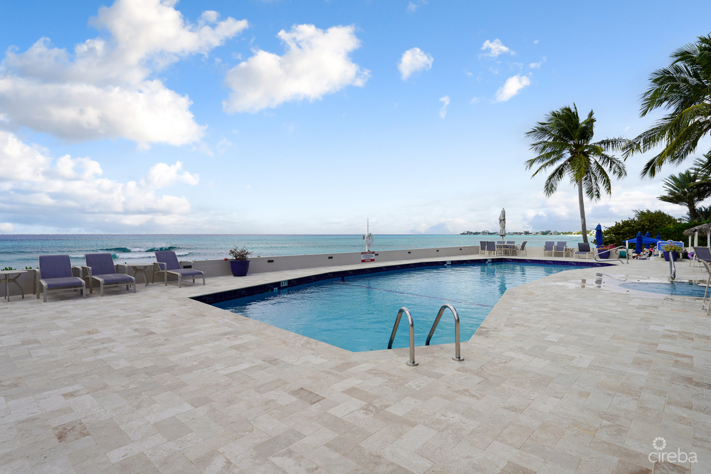 Discovery Point Club Beachfront