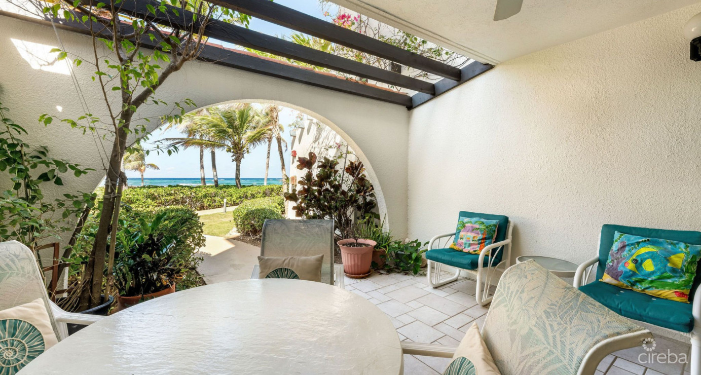 Beachfront #22 Villas Pappagallo