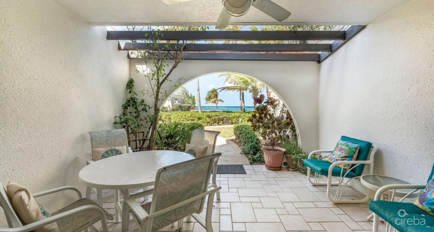 Beachfront #22 Villas Pappagallo