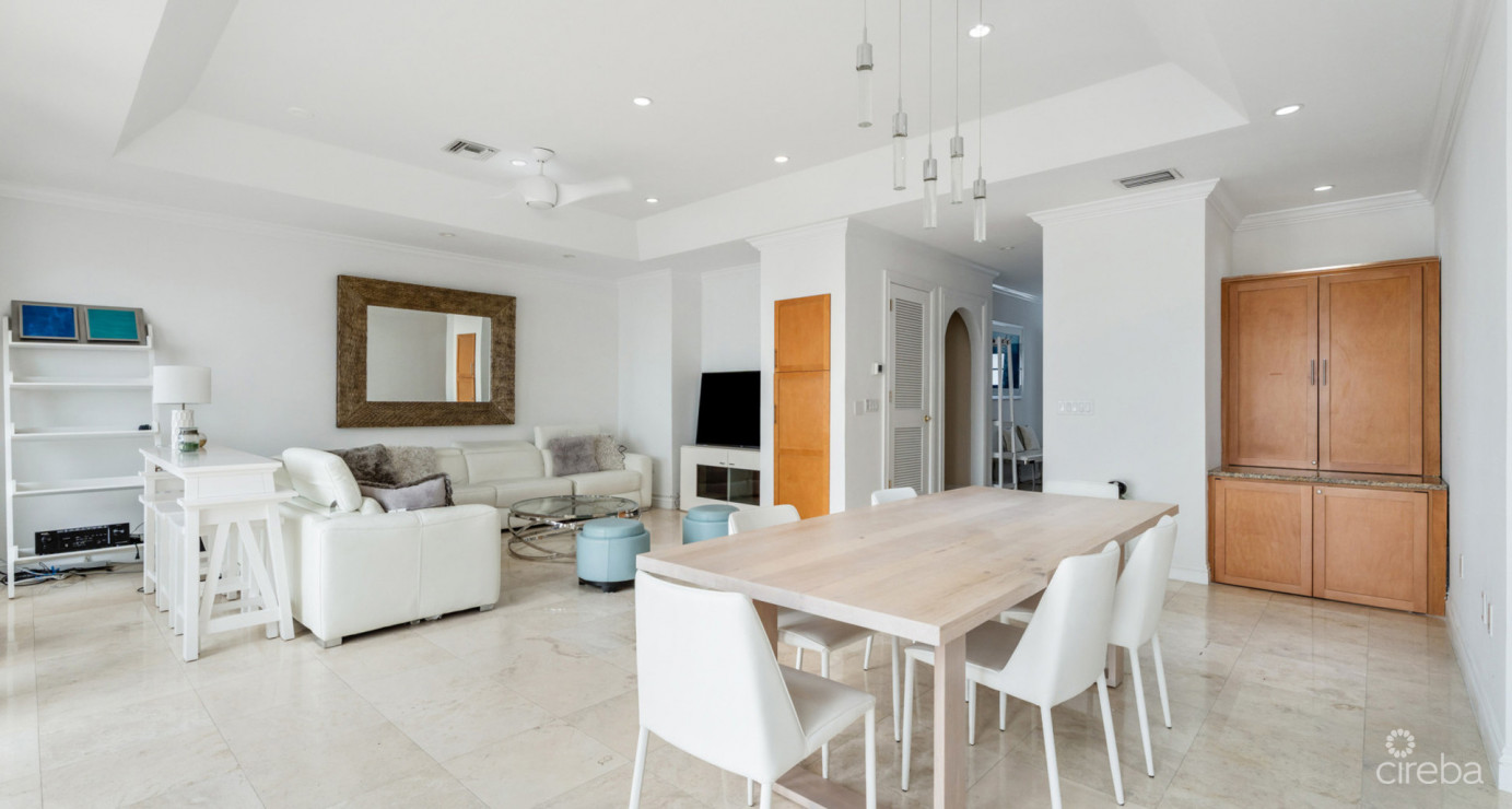 Palacades #2 (4 Bed Oceanfront Villa)