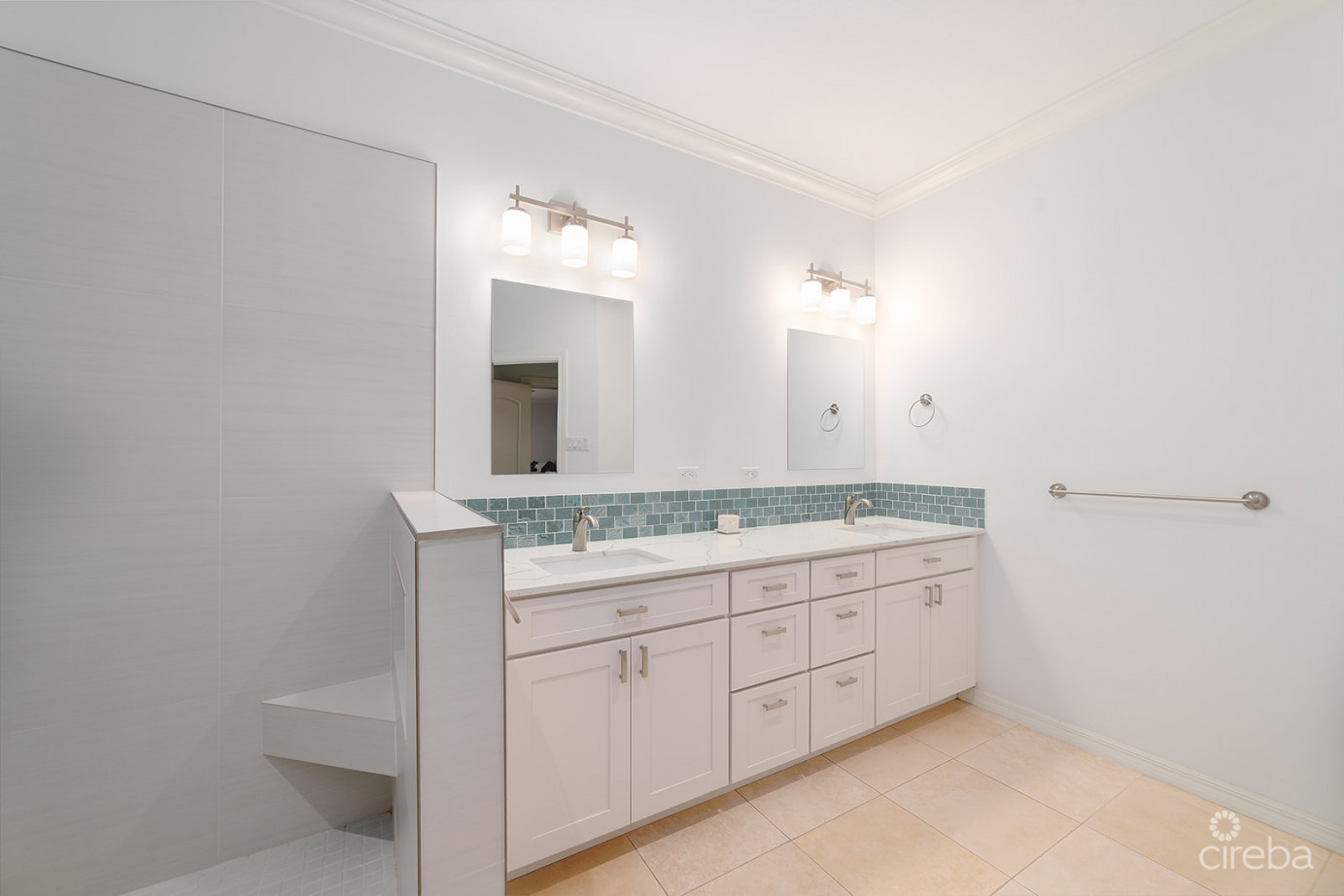 Fully Renovated Savannah Grand 4 Bedroom Family Home