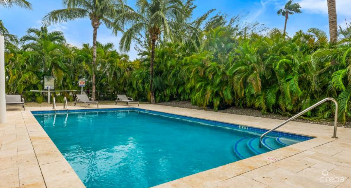 17 Snug Harbour Villas  Fantastic 2-bed/ 2.5 Bath In Highly Sought-after Complex