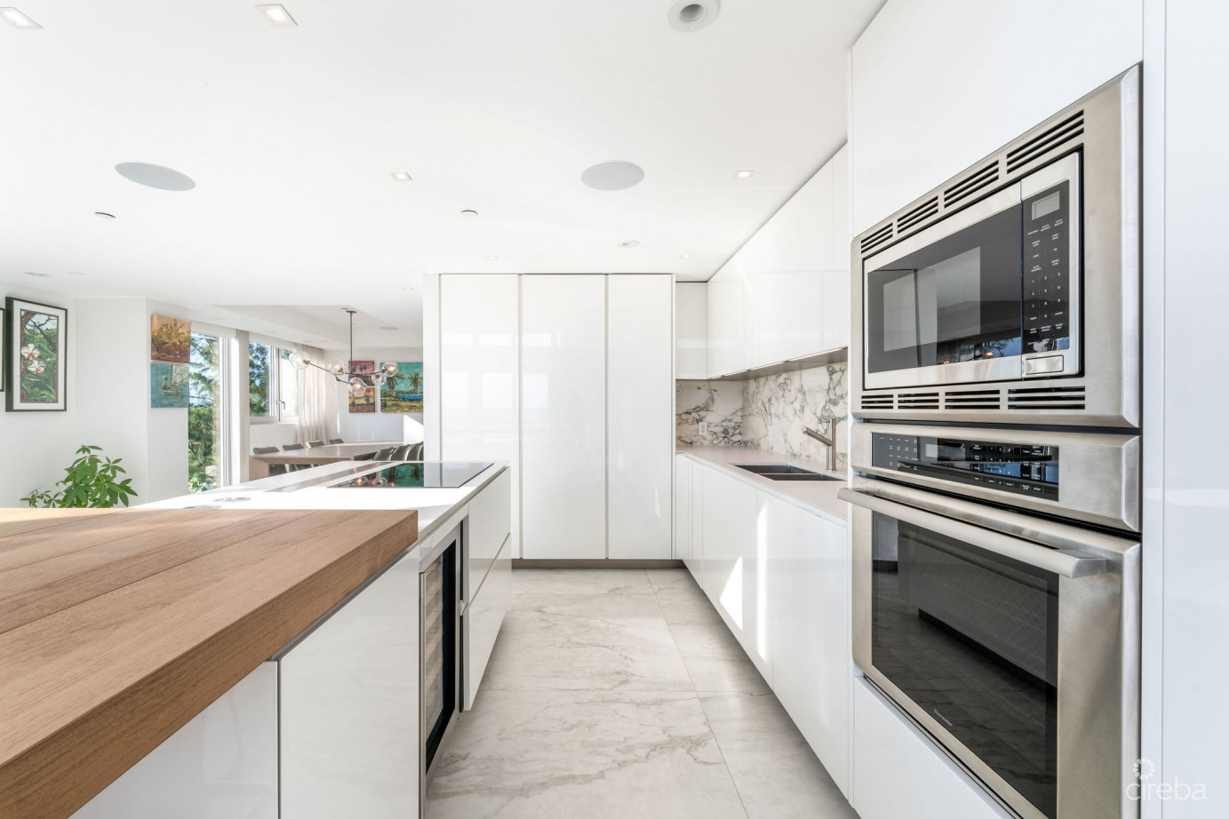 Tides Residence 308 - West Facing Corner