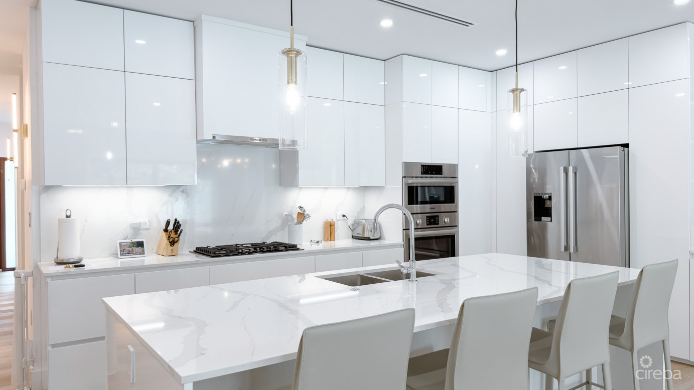 Salt Air - 4 Bed Townhouse The Shores