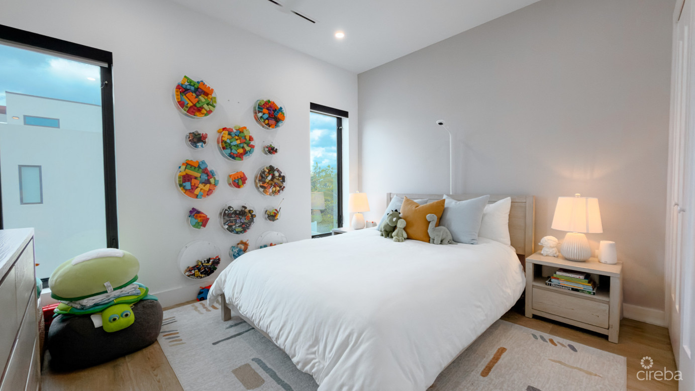 Salt Air - 4 Bed Townhouse The Shores