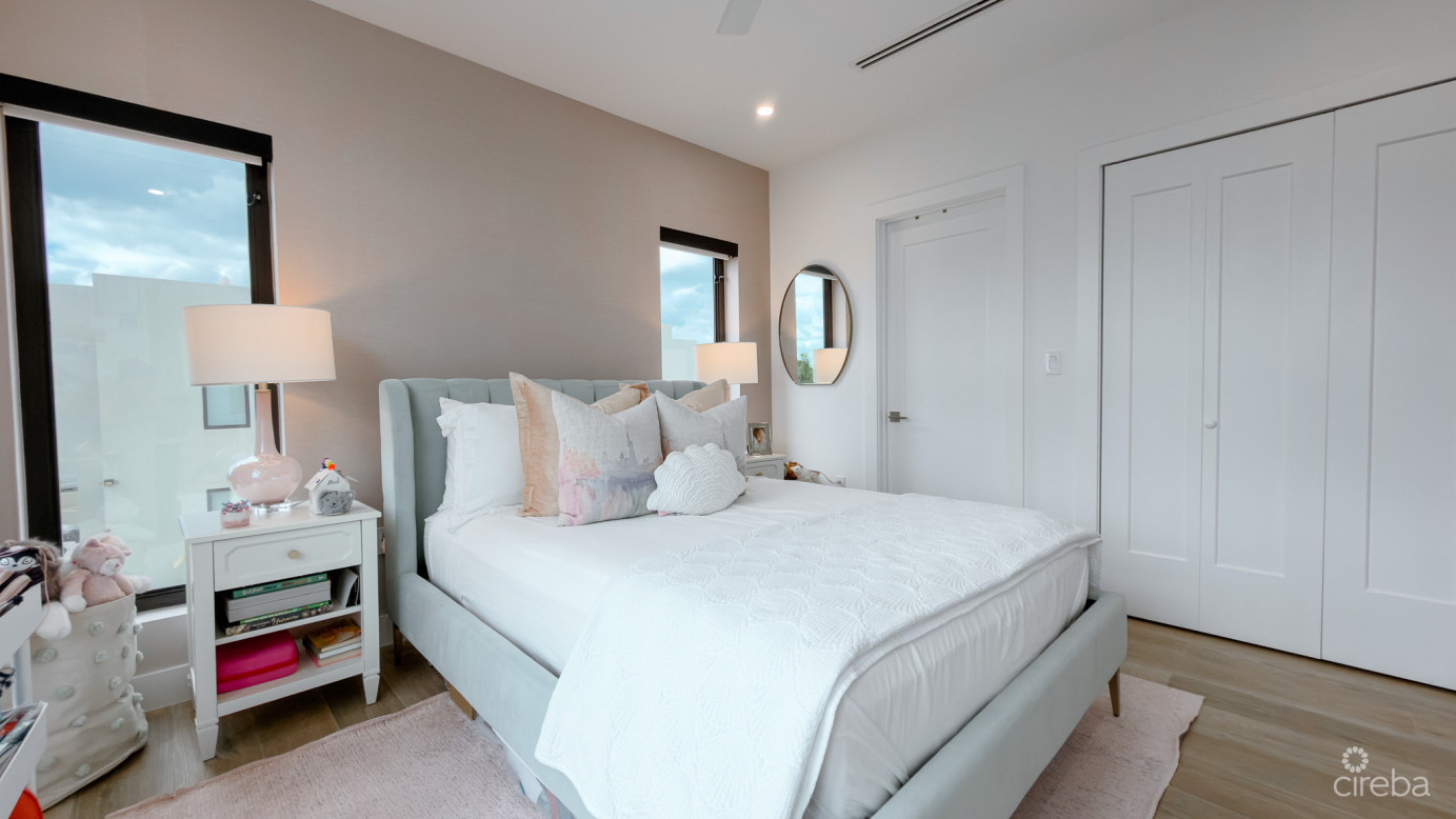 Salt Air - 4 Bed Townhouse The Shores