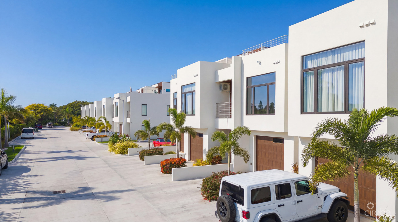 Salt Air - 4 Bed Townhouse The Shores