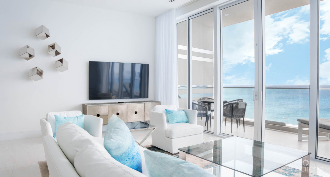 Ocean Front, Corner Unit At Fin Grand Cayman