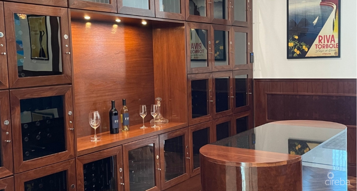 Ocean Front, Corner Unit At Fin Grand Cayman