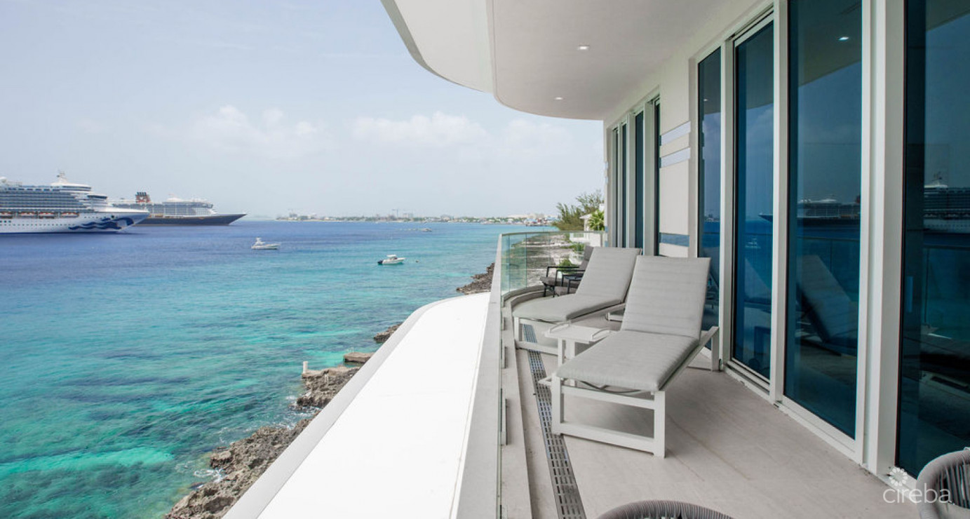 Ocean Front, Corner Unit At Fin Grand Cayman