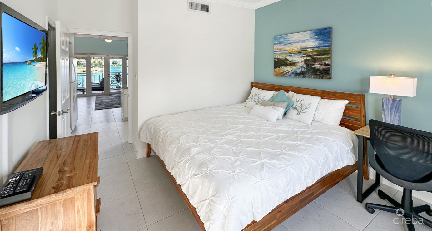 Careenage 1 Bdrm Waterfront Condo