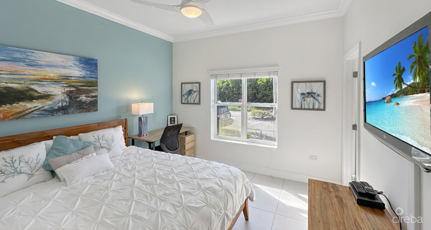 Careenage 1 Bdrm Waterfront Condo