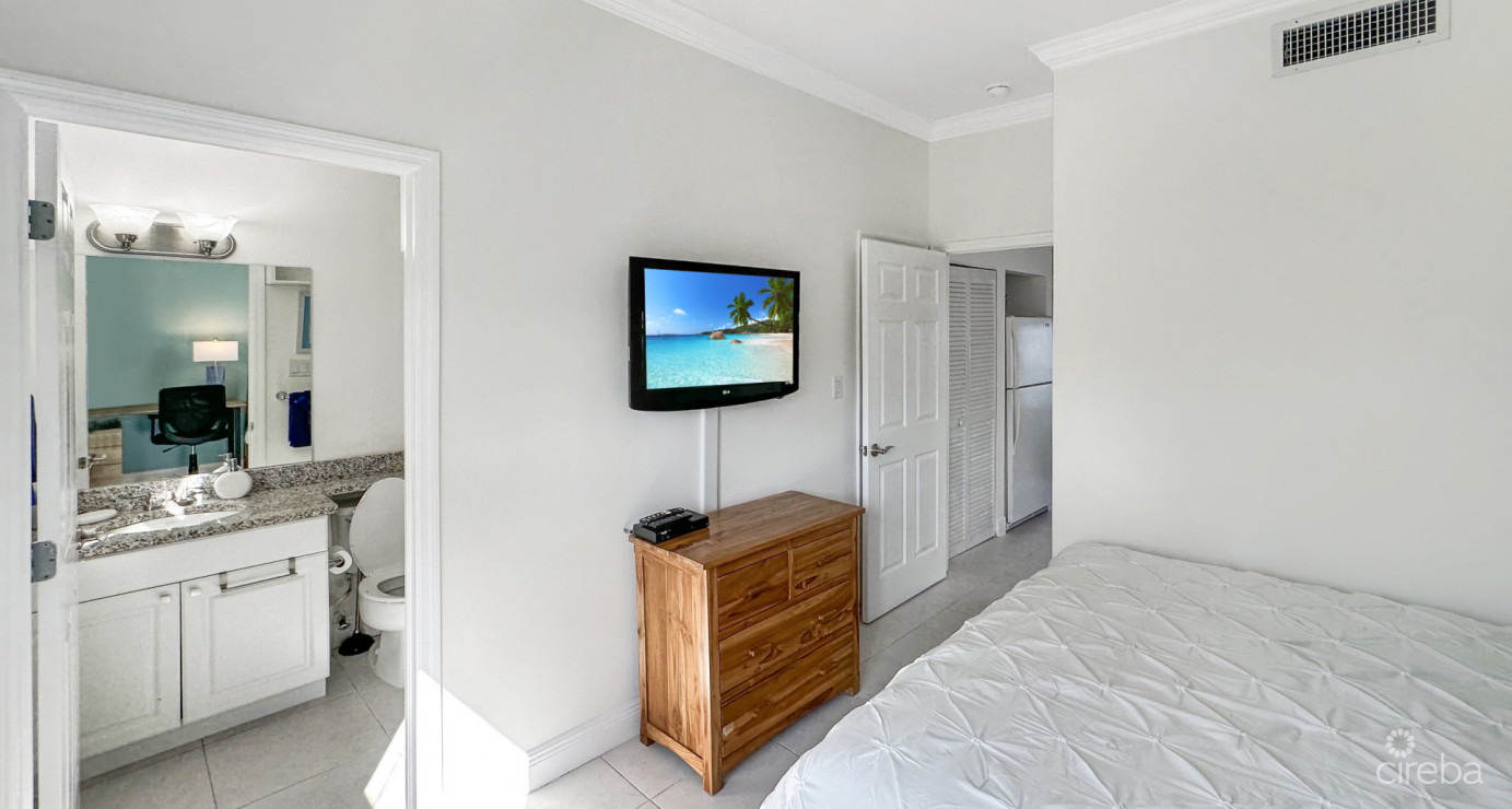 Careenage 1 Bdrm Waterfront Condo