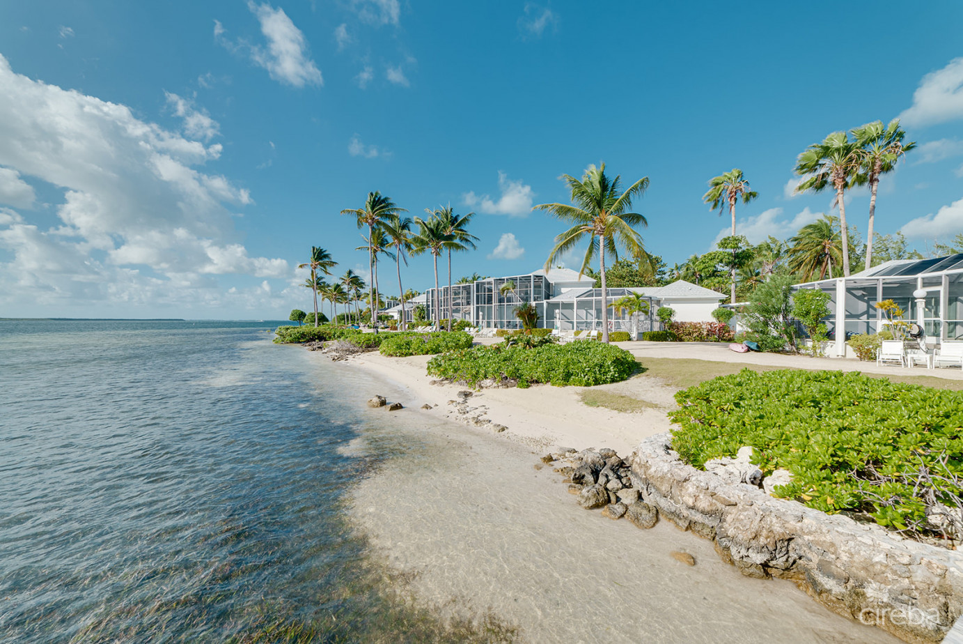 Pools Of The Kai - Beachfront Oasis In Rum Point
