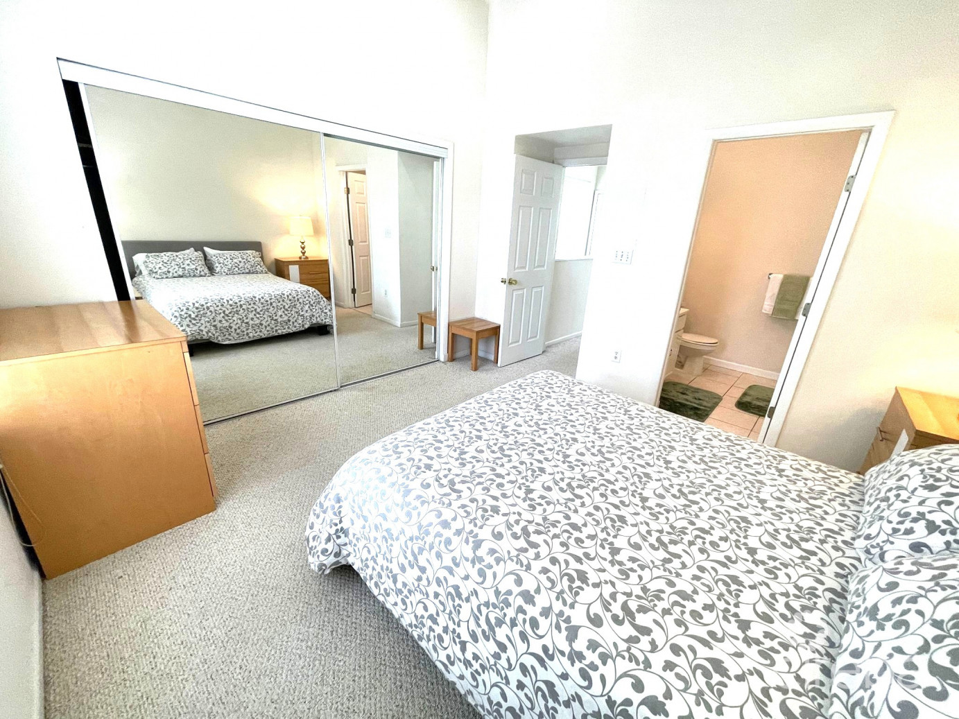 2 Bed 2.5 Bath End Unit - Hope Springs - George Town