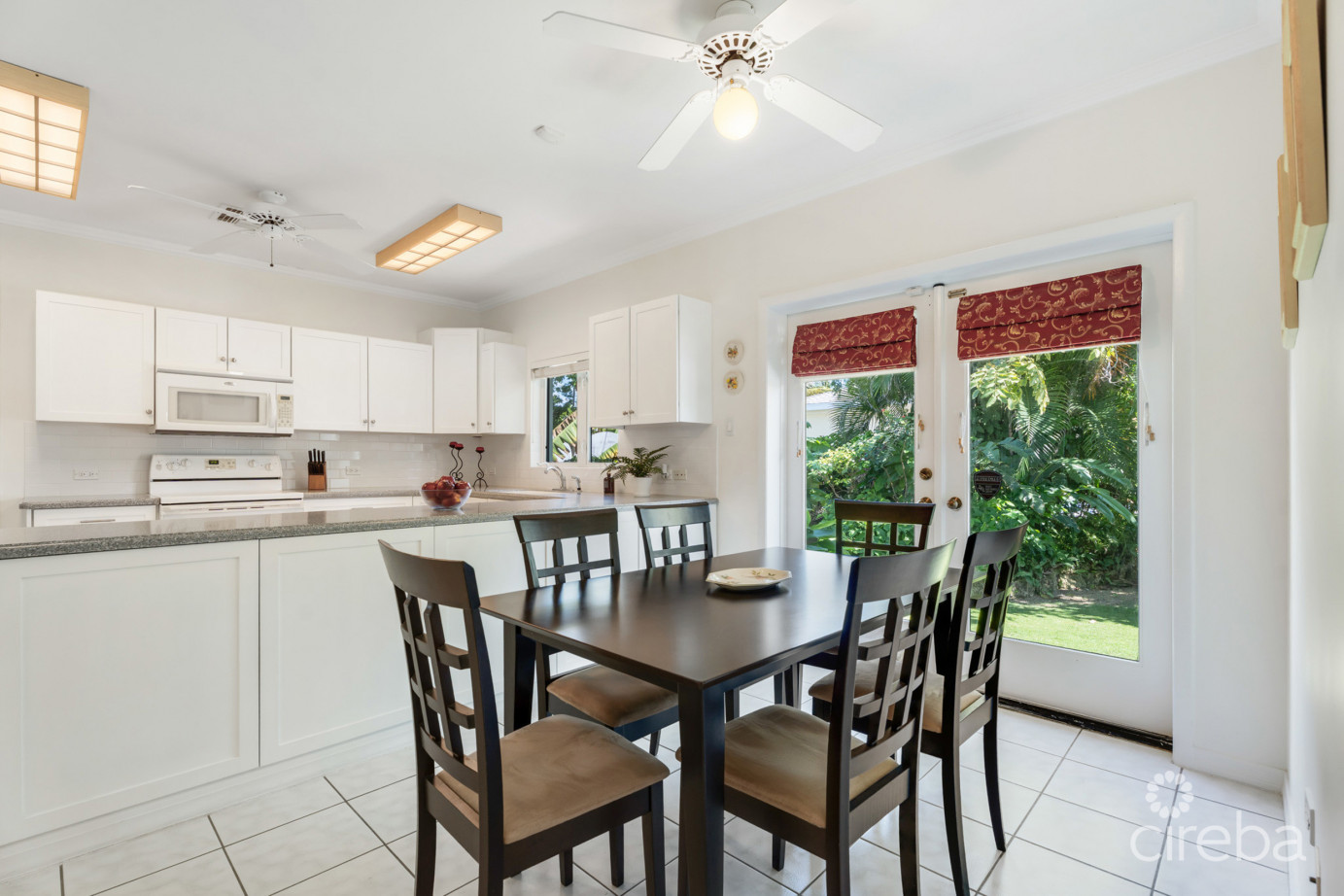 Snug Harbour Family Home