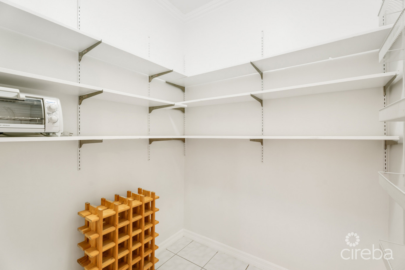 Snug Harbour Family Home