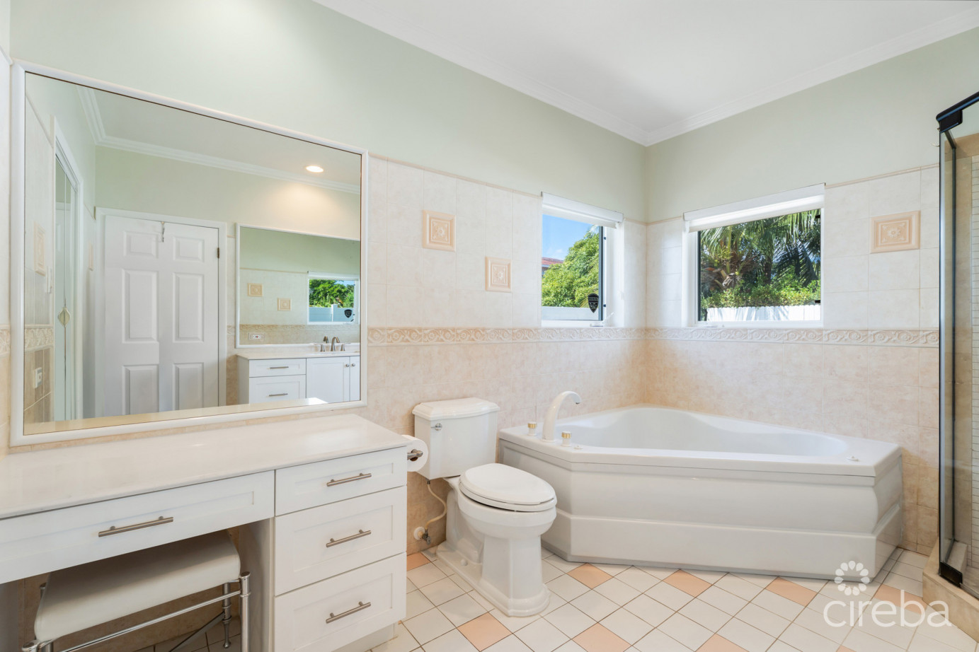 Snug Harbour Family Home