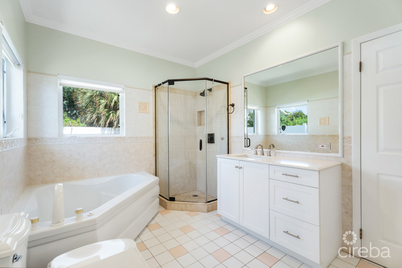 Snug Harbour Family Home