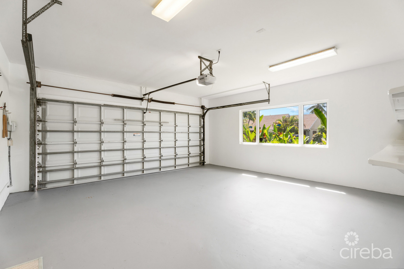 Snug Harbour Family Home