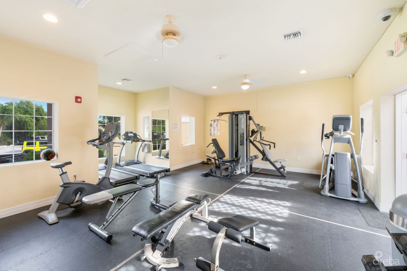 Lakeside  73 - 3 Bedroom - Near Seven Mile Beach And Camana Bay