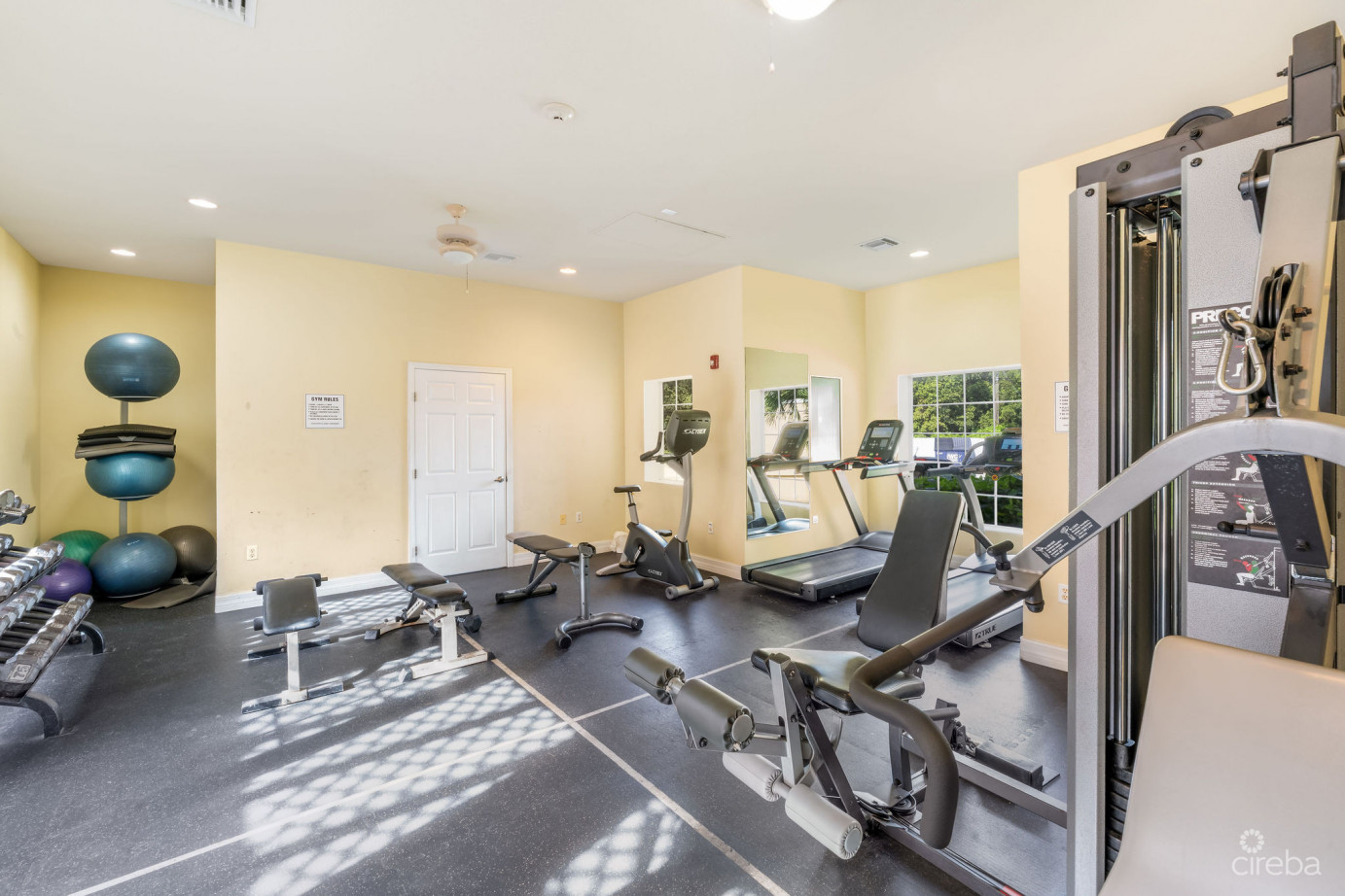 Lakeside  73 - 3 Bedroom - Near Seven Mile Beach And Camana Bay