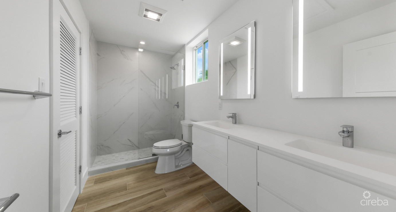 30 Sunset Point: Extended 1-bed1.5 Bath Seafront End Unit