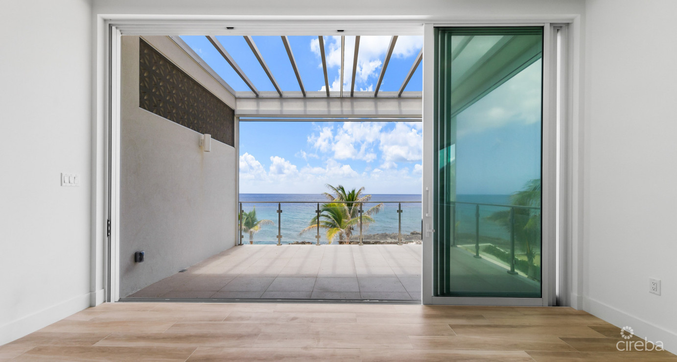 30 Sunset Point: Extended 1-bed1.5 Bath Seafront End Unit