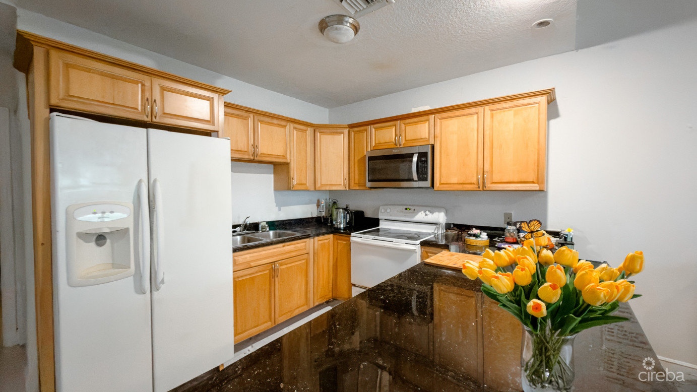 Alhambra Villas 1 Bed Condo