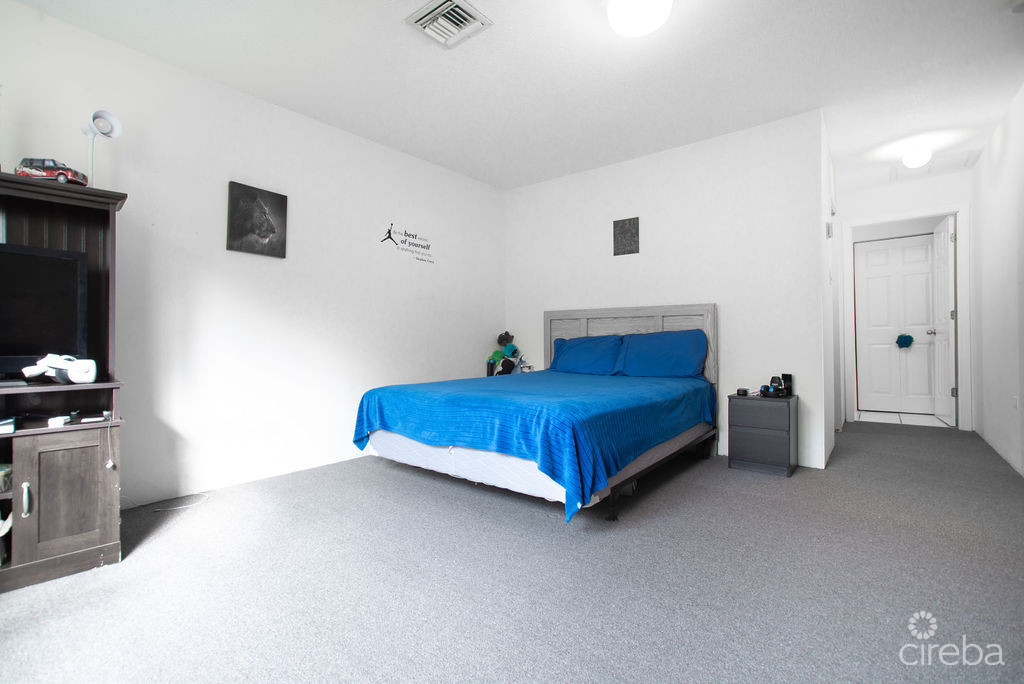 Charming & Centrally Located South Cove In South Sound