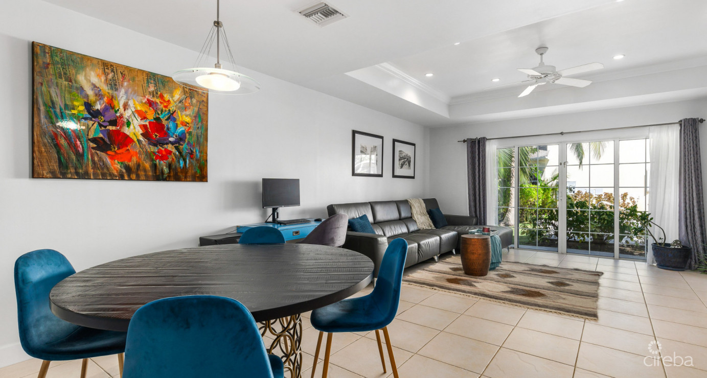 10 Sawgrass  Lovely 2-bed/ 2.5-bath Townhome In Low-density, Family-friendly Setting