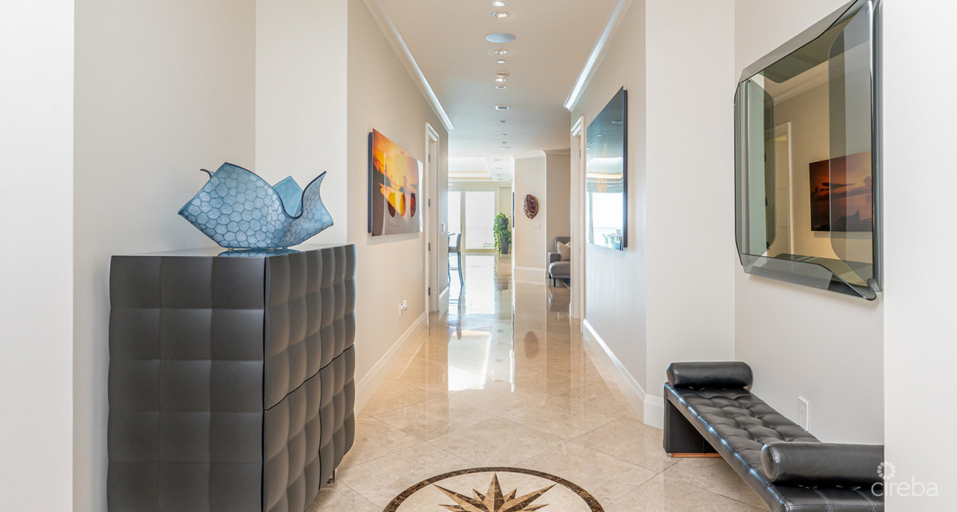 Watercolours - High Floor Location