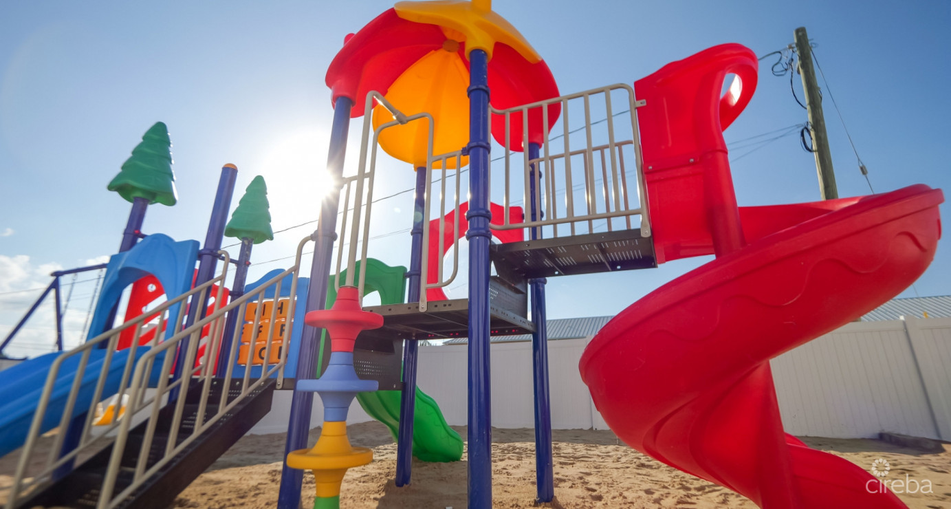 The Mantras #33 (south Sound Townhome W/ Custom Back Garden)