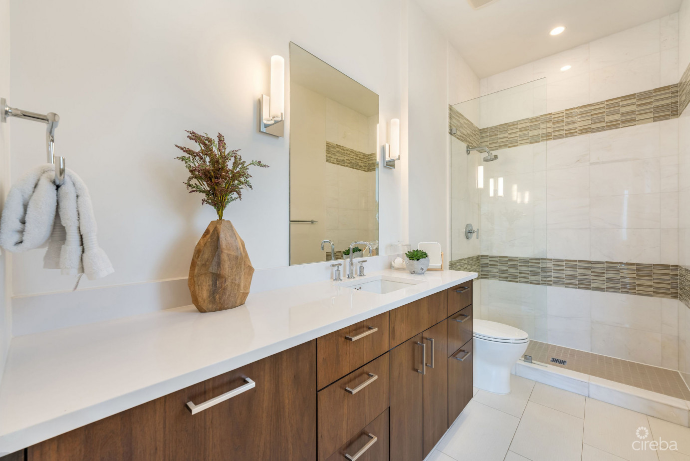 Cypress Pointe North Stand Alone Executive Residence