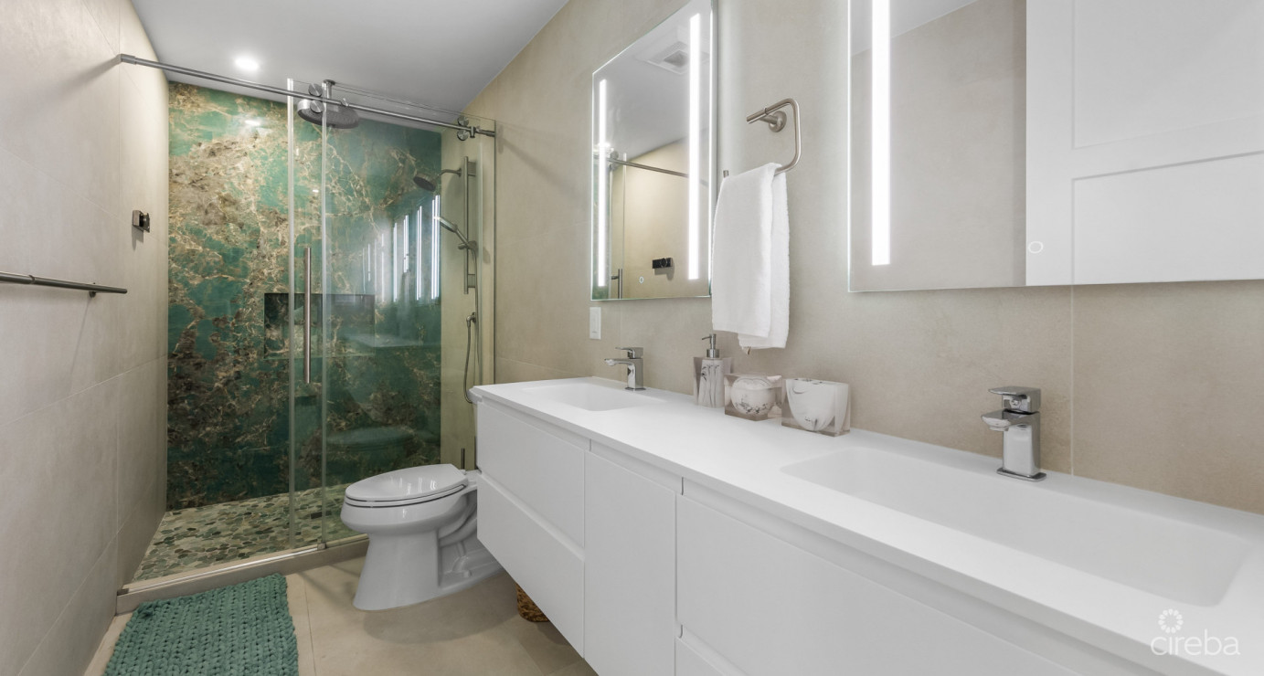 26 Sunset Point  Rare 3bed Unit With Its Own 0.33acre Private Seafront Lot