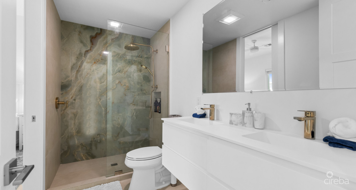 26 Sunset Point  Rare 3bed Unit With Its Own 0.33acre Private Seafront Lot