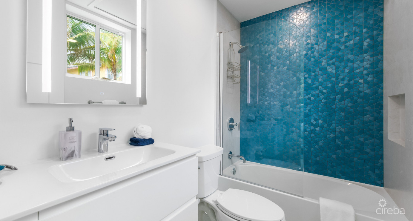 26 Sunset Point  Rare 3bed Unit With Its Own 0.33acre Private Seafront Lot