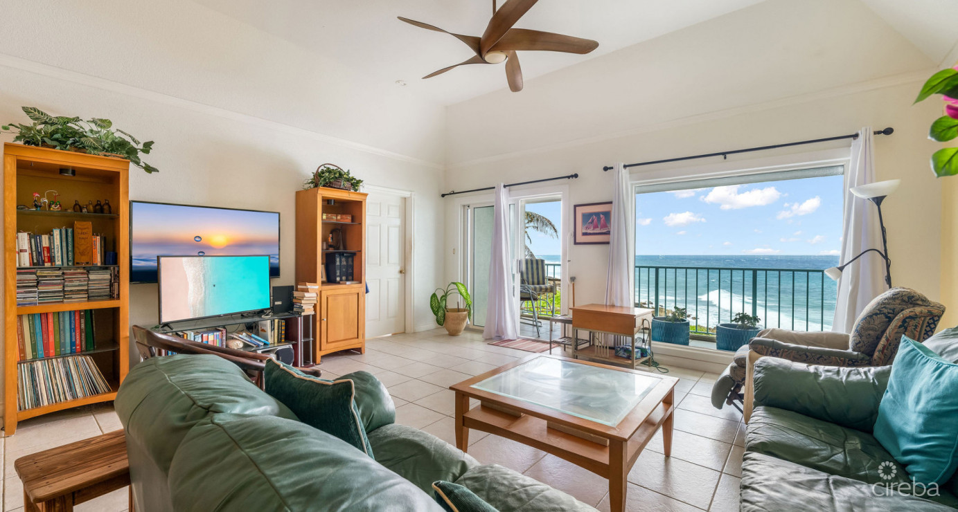 Ocean Front Top Floor Large Three Bed Ocean Pointe Villas