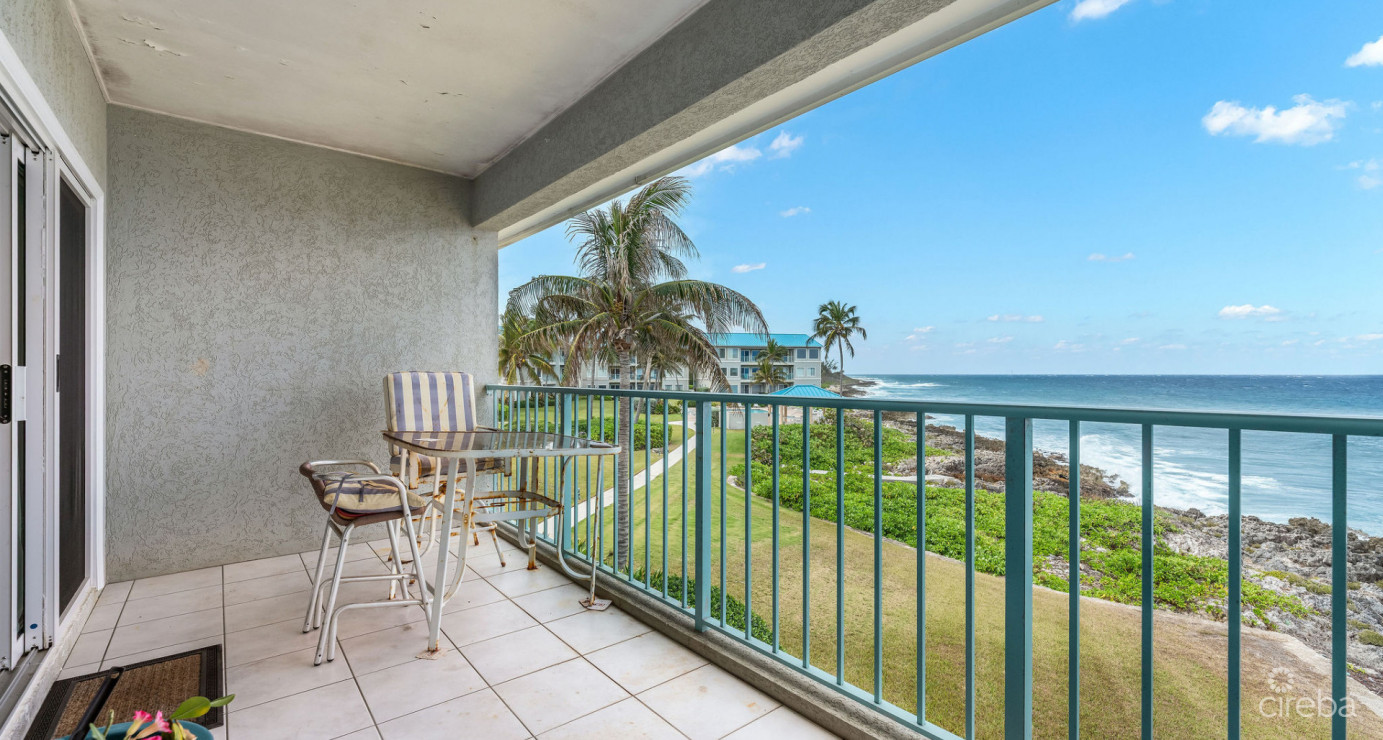 Ocean Front Top Floor Large Three Bed Ocean Pointe Villas
