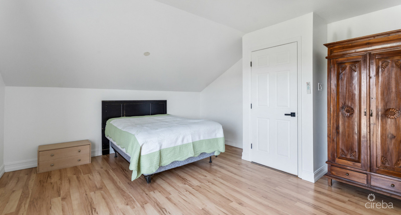 Triumph Village #8 (3 Bed, 3.5 Bath End Unit Townhome)