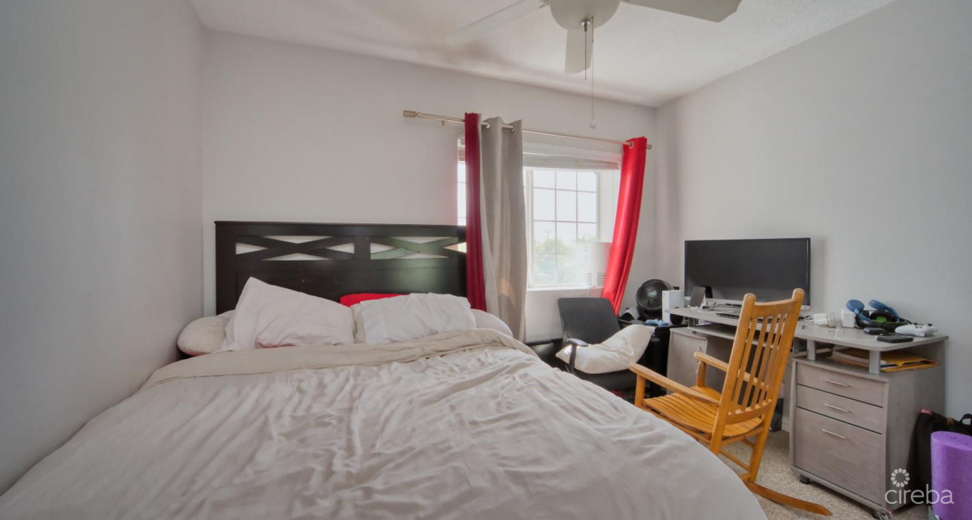 #120c Lakeside 2 Bed Condo