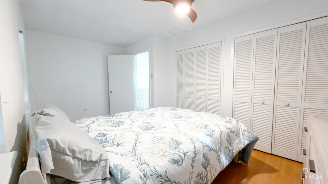 Twinflowers Double Parcel Residence