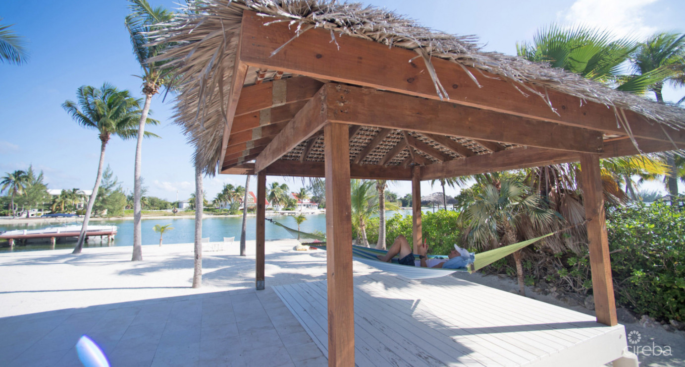 Just 4 Fun  Cayman Kai - Private Beachfront Villa With Rental Income