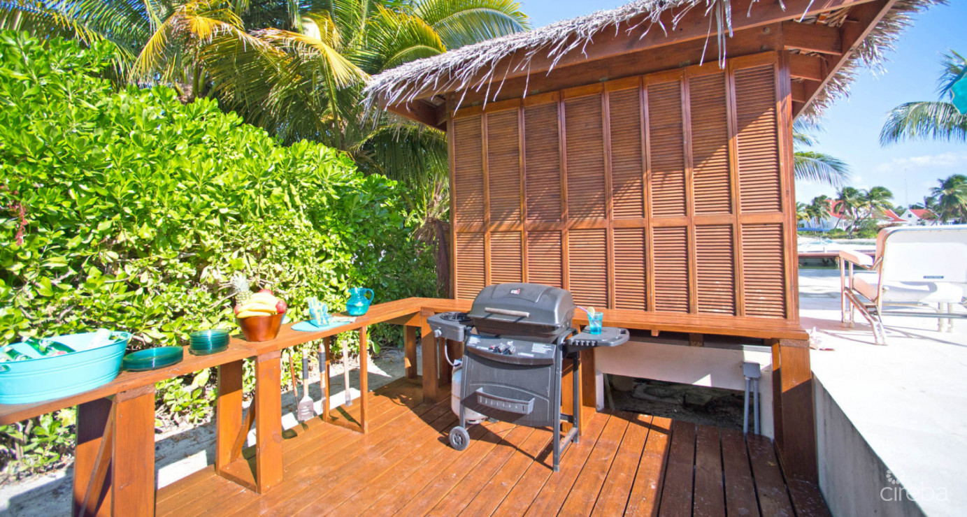 Just 4 Fun  Cayman Kai - Private Beachfront Villa With Rental Income